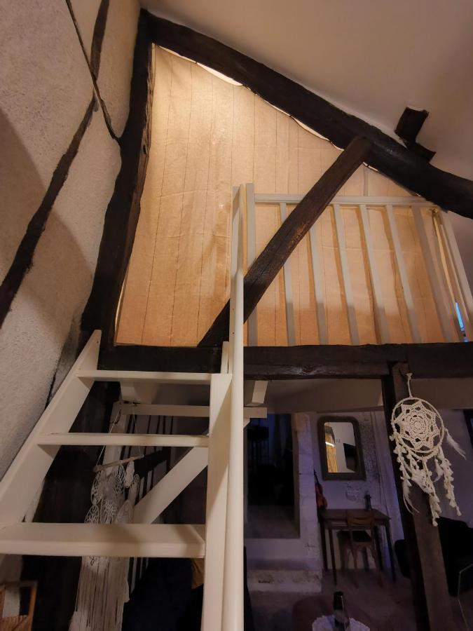 شقة Loft Atypique Au Calme Avec Cour Privative بورج المظهر الخارجي الصورة