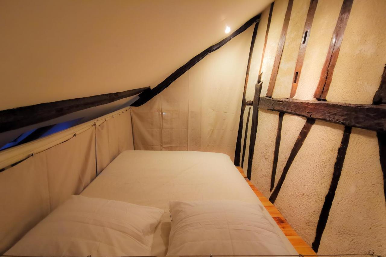 شقة Loft Atypique Au Calme Avec Cour Privative بورج المظهر الخارجي الصورة