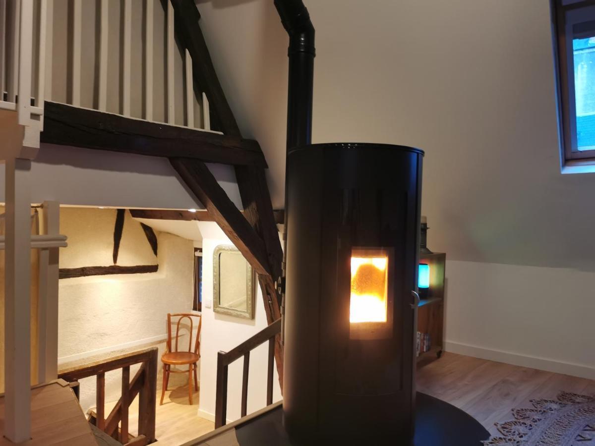 شقة Loft Atypique Au Calme Avec Cour Privative بورج المظهر الخارجي الصورة