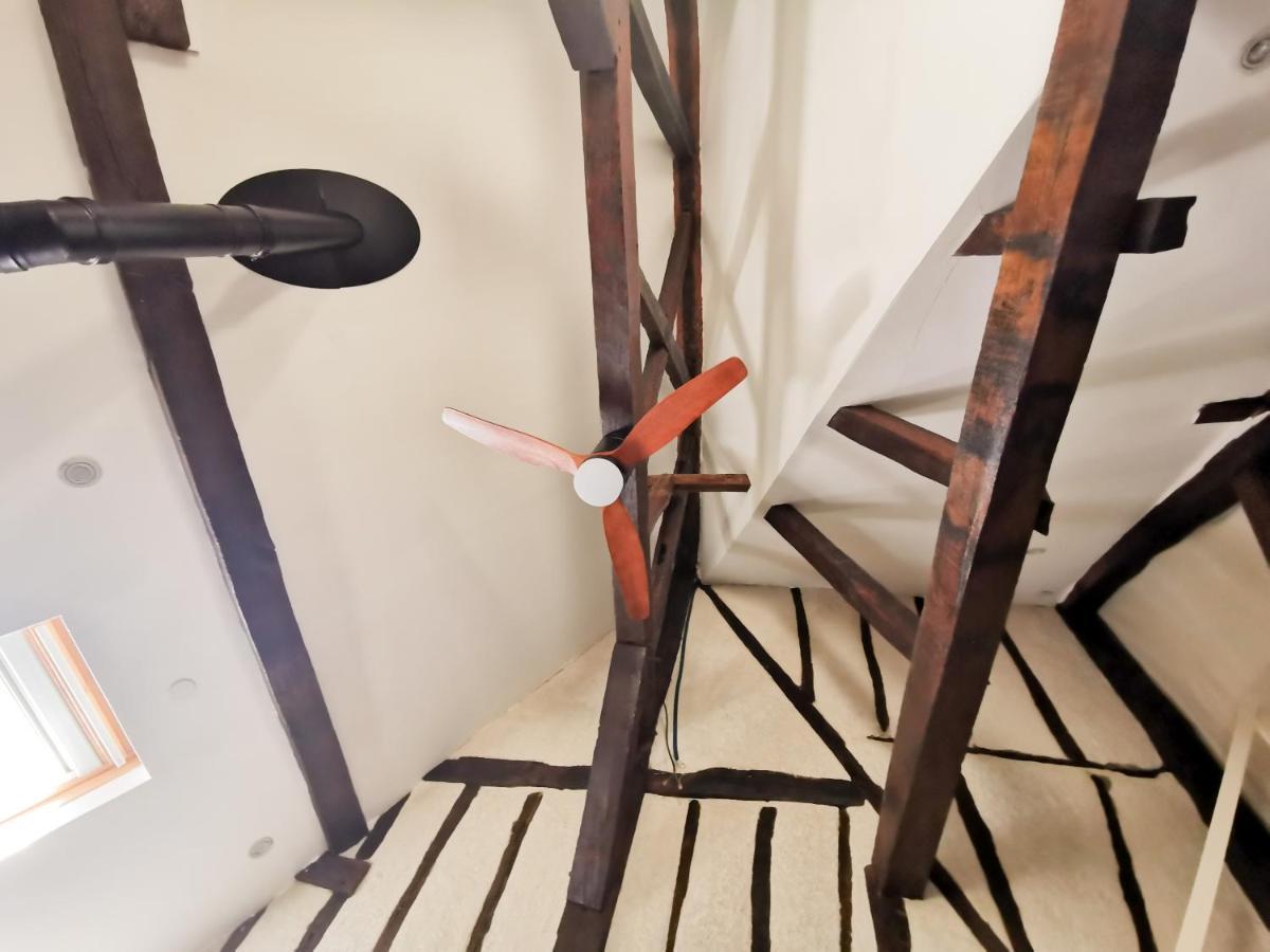 شقة Loft Atypique Au Calme Avec Cour Privative بورج المظهر الخارجي الصورة