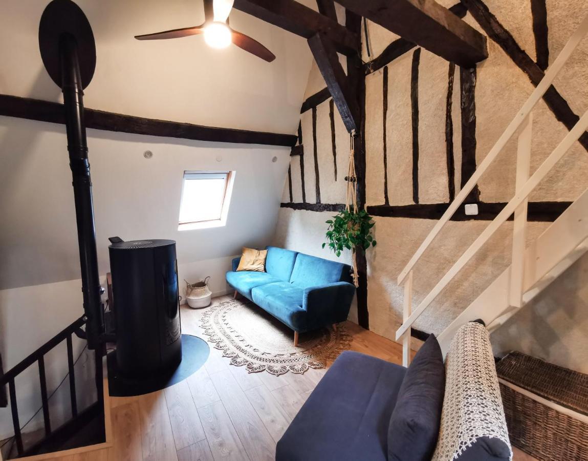 شقة Loft Atypique Au Calme Avec Cour Privative بورج المظهر الخارجي الصورة